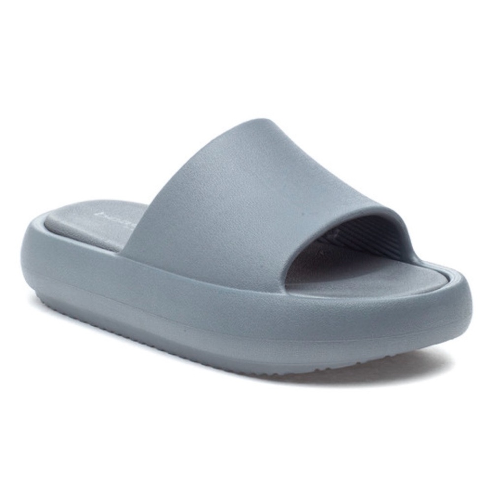 Beach Slides Gray Sandals - Picture 4 of 5